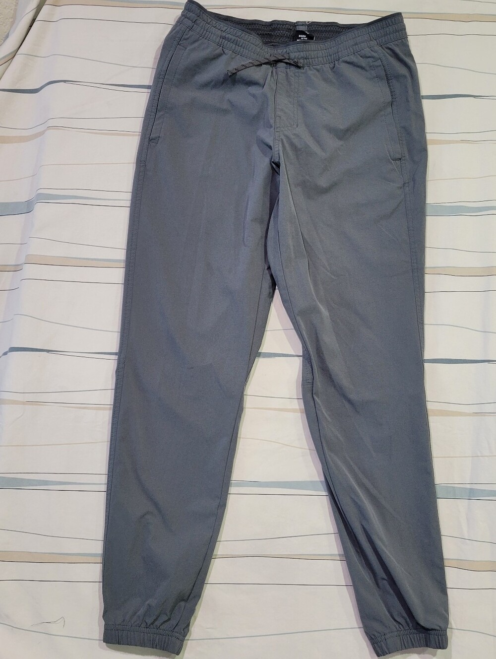 Kuhl Pants Mens Small Gray Freeflex Jogger Softshell Hiking Outdoor Travel